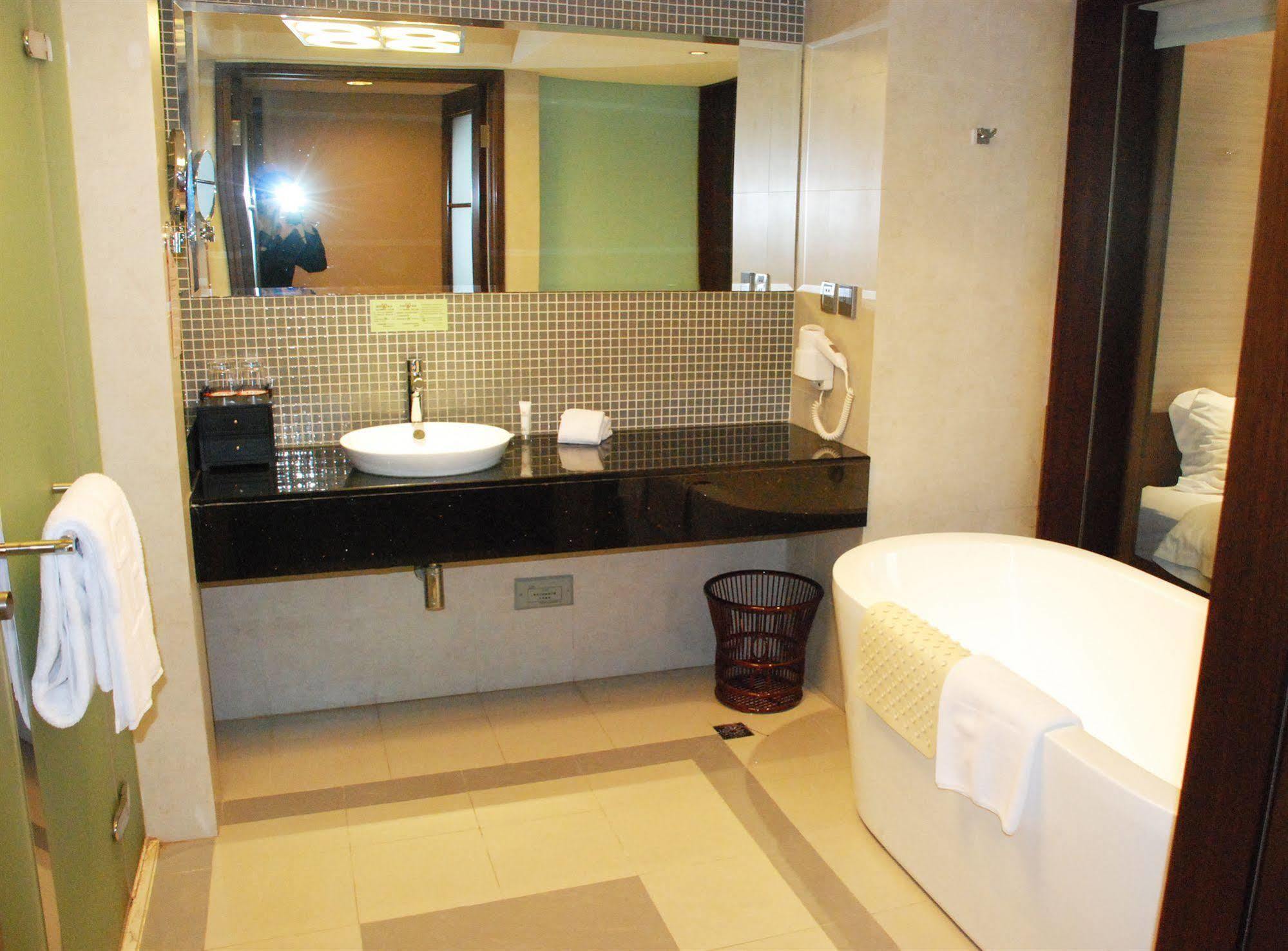 Shanghai Forte Hotel Экстерьер фото