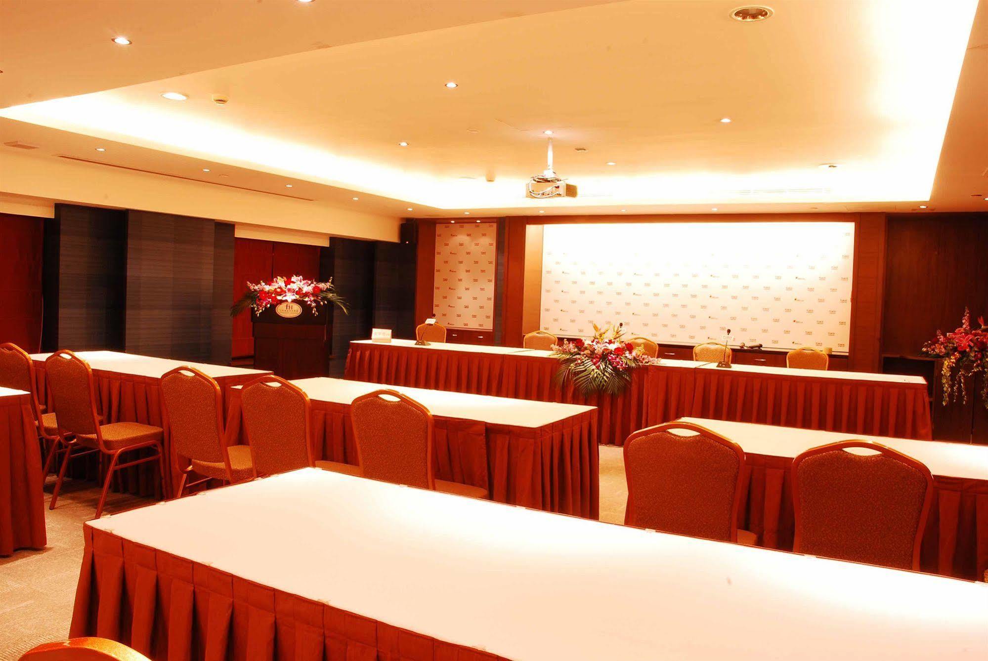 Shanghai Forte Hotel Экстерьер фото